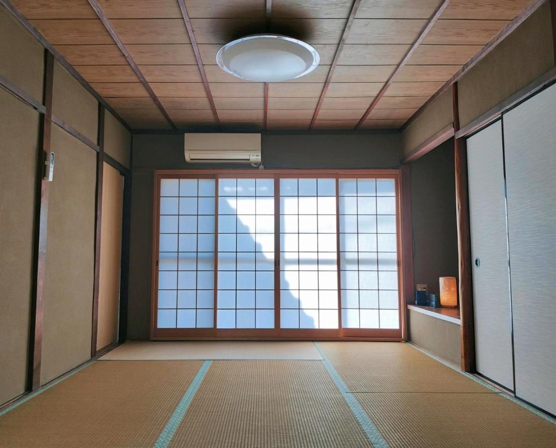 Retro Villa Fooga 昭和町屋貸切 風雅 Kinugasa Eksteriør bilde